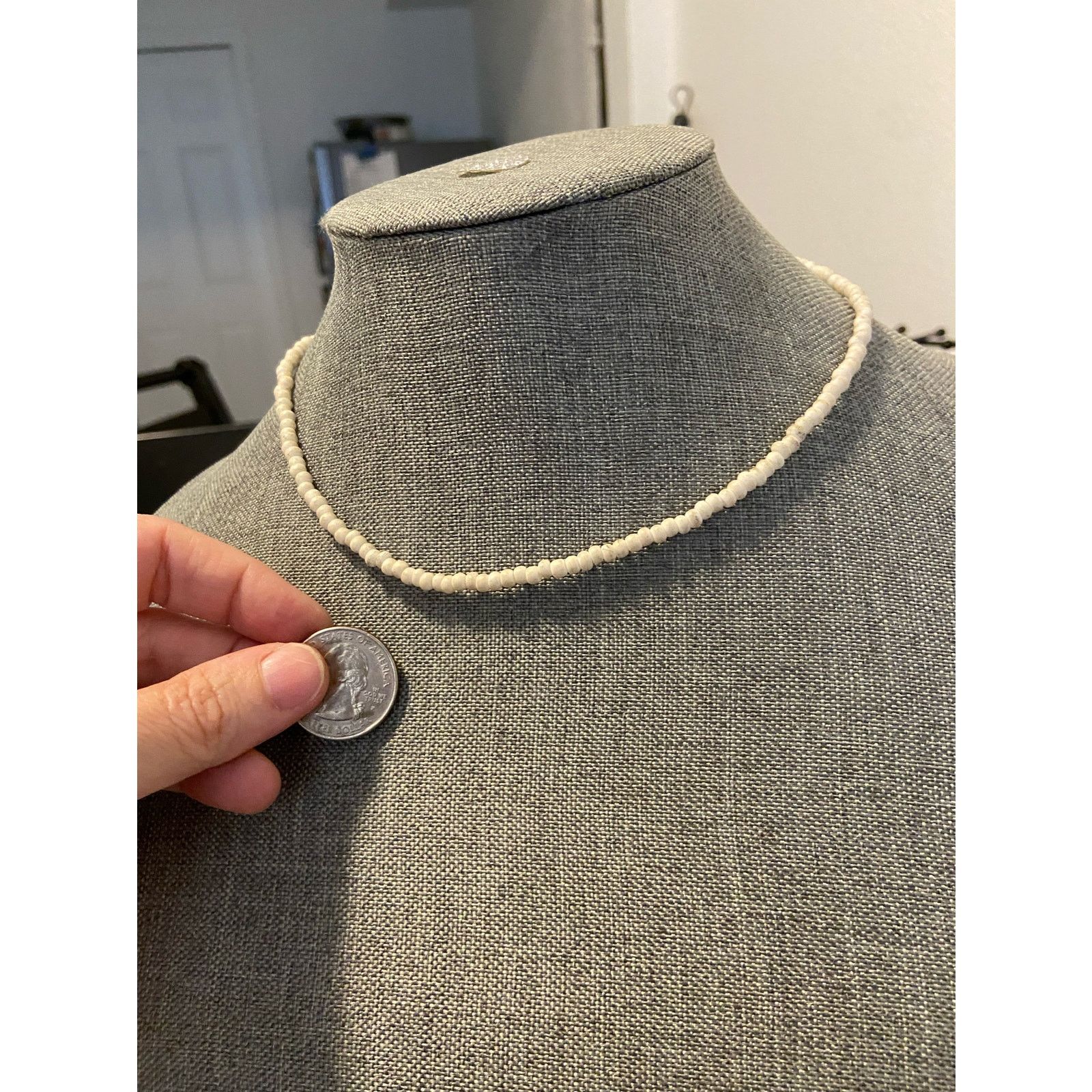 Vintage Handmade Vintage white bead necklace Size ONE SIZE - 2 Thumbnail