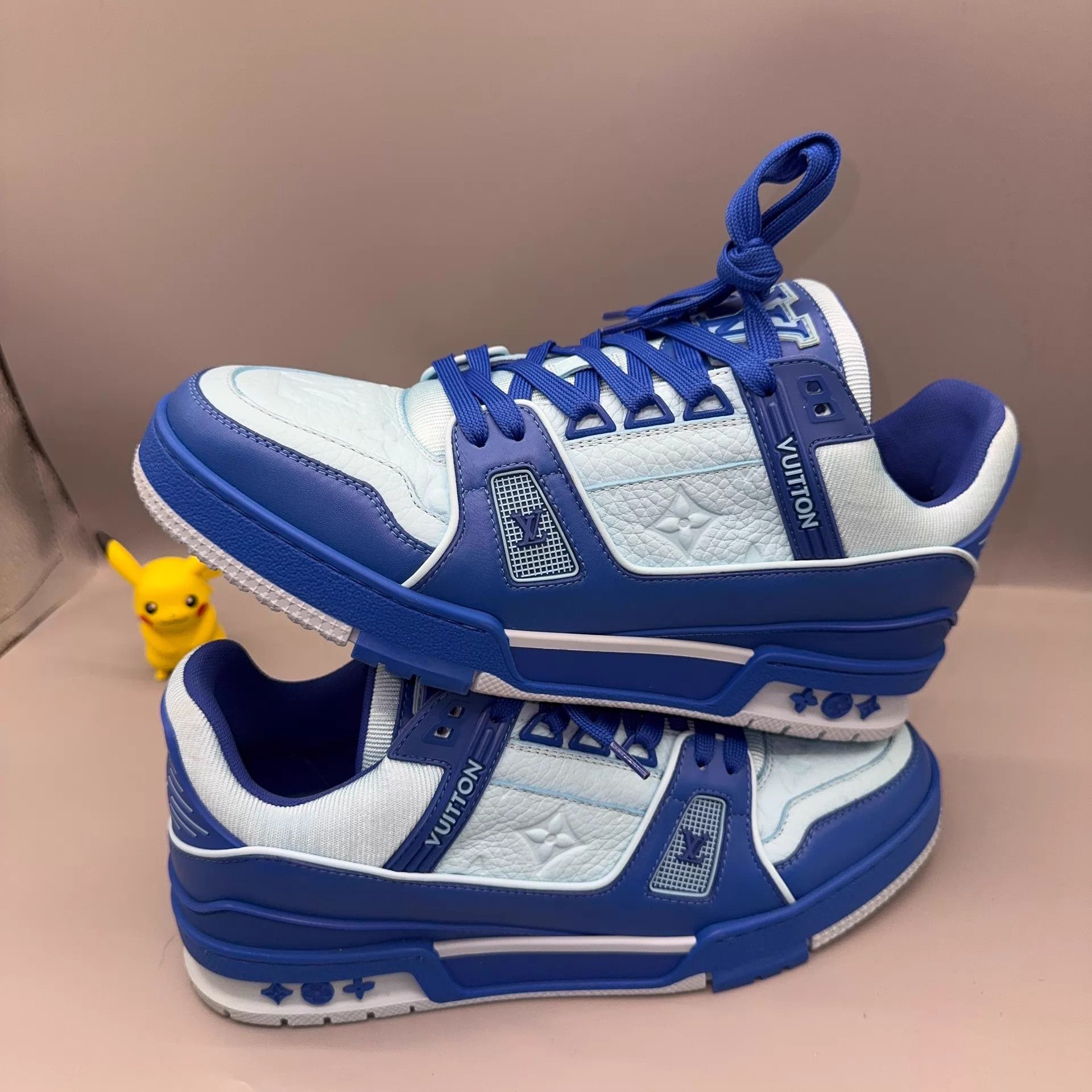 Louis Vuitton LOUIS VUITTON Blue Trainer Size 40 Size US 7 / EU 40 - 6 Thumbnail