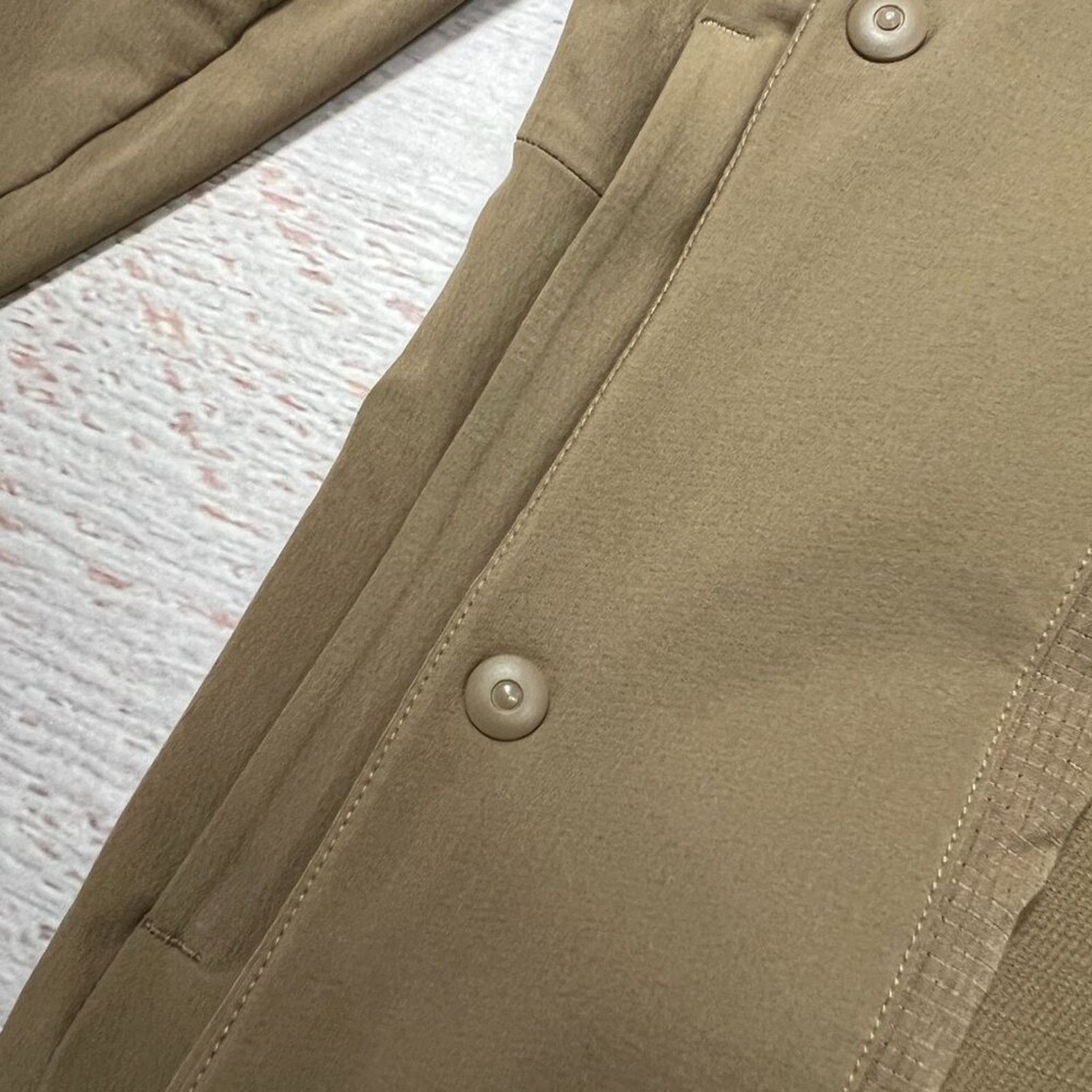 Lululemon Lululemon City Excursion Jacket Brown Mesh Bomber XS Size US XS / EU 42 / 0 - 14 Thumbnail