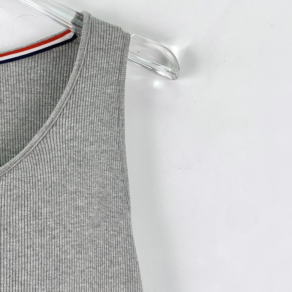 Thom Browne Thom Browne Grey Crew Neck Short Sleeve Knit Vest K26WX Size XS / US 0-2 / IT 36-38 - 3 Thumbnail