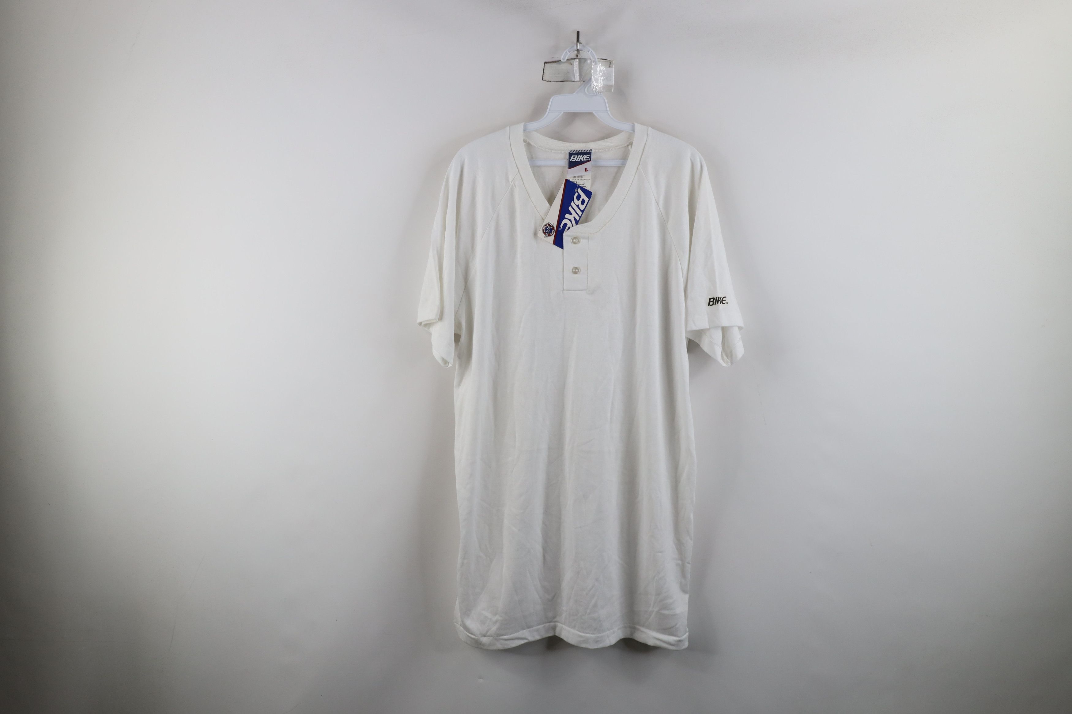 Vintage Deadstock Vintage 80s 90s Bike Henley T-Shirt White USA Size US L / EU 52-54 / 3 - 1 Thumbnail