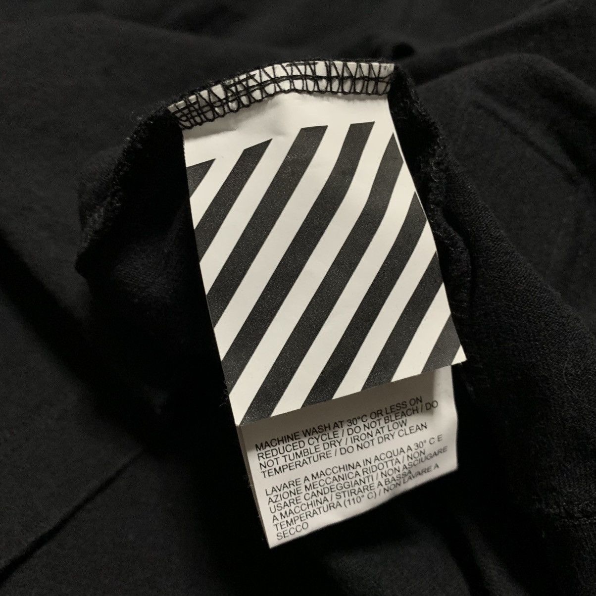 Off-White Off White Large Mariana De Silva Black Tee Virgil Abloh Size US L / EU 52-54 / 3 - 6 Thumbnail