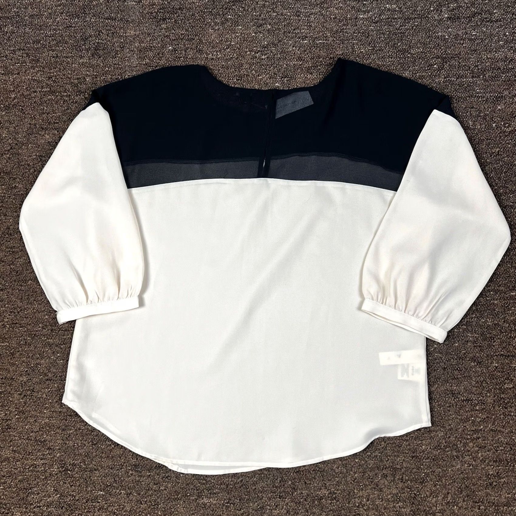 Ann Taylor ANN TAYLOR Blouse Shirt Casual 3/4 Sleeve Boat Neck Beige Medium Lightweight Balloon Sleeve Womens M Size M / US 6-8 / IT 42-44 - 3 Thumbnail