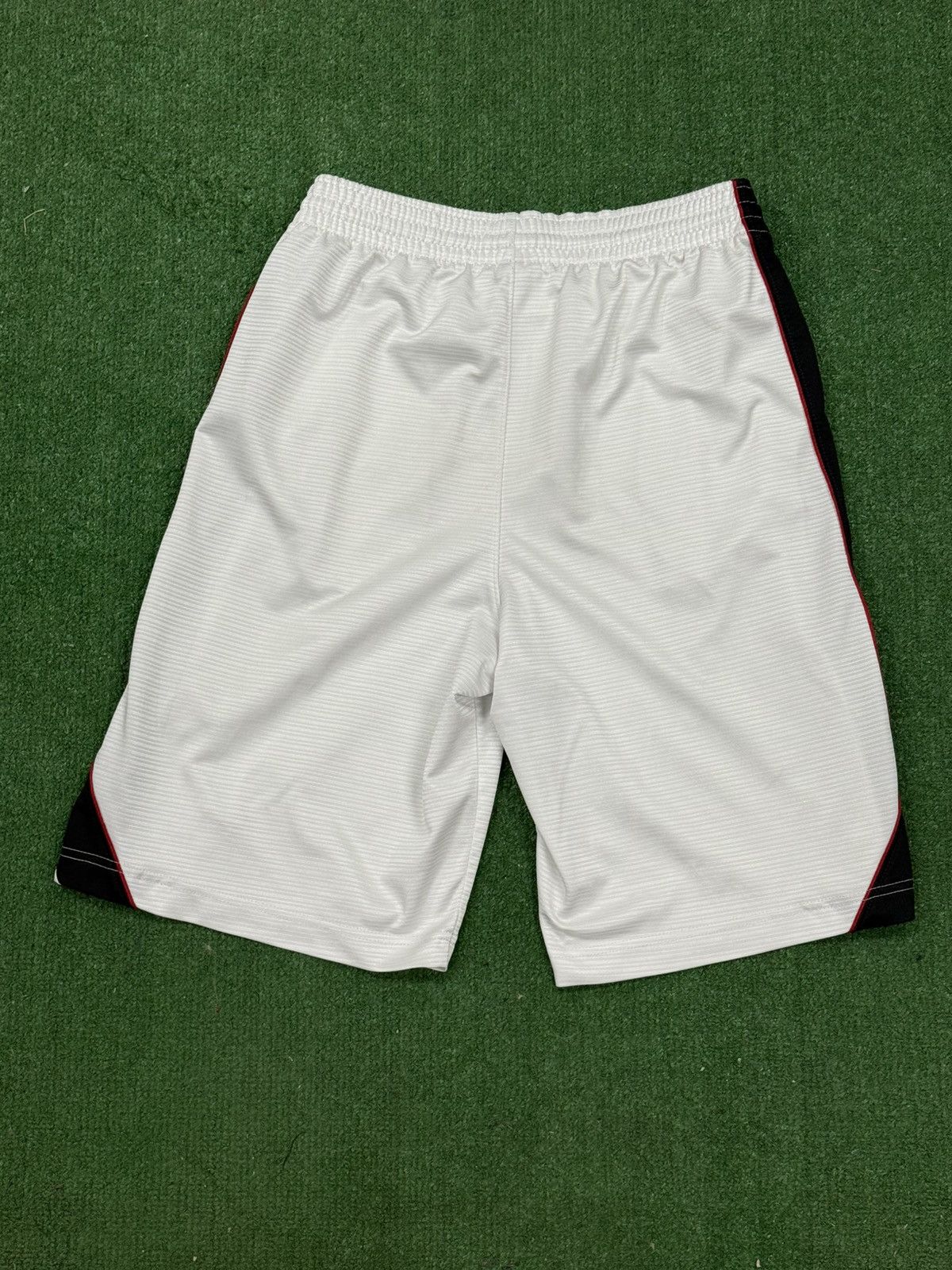 Nike Nike Swoosh Basketball Shorts Size US 30 / EU 46 - 4 Thumbnail