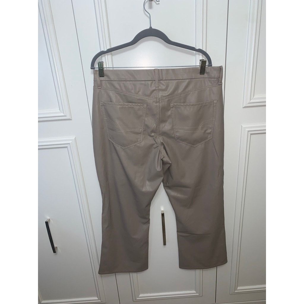 American Eagle Outfitters NWT American Eagle Women's 16 Leather Curvy Kick Boot Crop Size 38" / US 16 / IT 52 - 3 Thumbnail