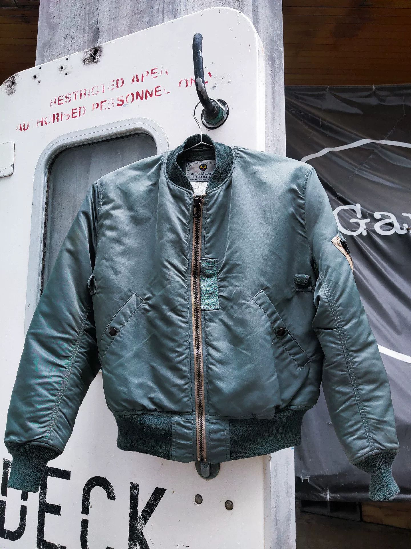 The Real McCoy's The Real McCoy's MA-1 Flight Jacket Size US M / EU 48-50 / 2 - 1 Thumbnail