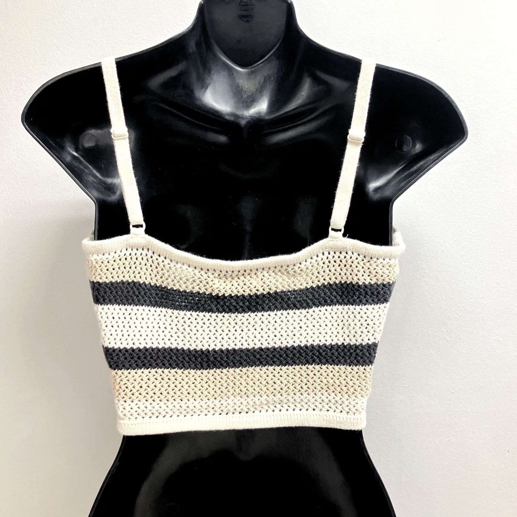 American Eagle Outfitters American Eagle Cropped Sweater Tank Top Striped Crochet Black White Tan Size M Women Size M / US 6-8 / IT 42-44 - 2 Thumbnail