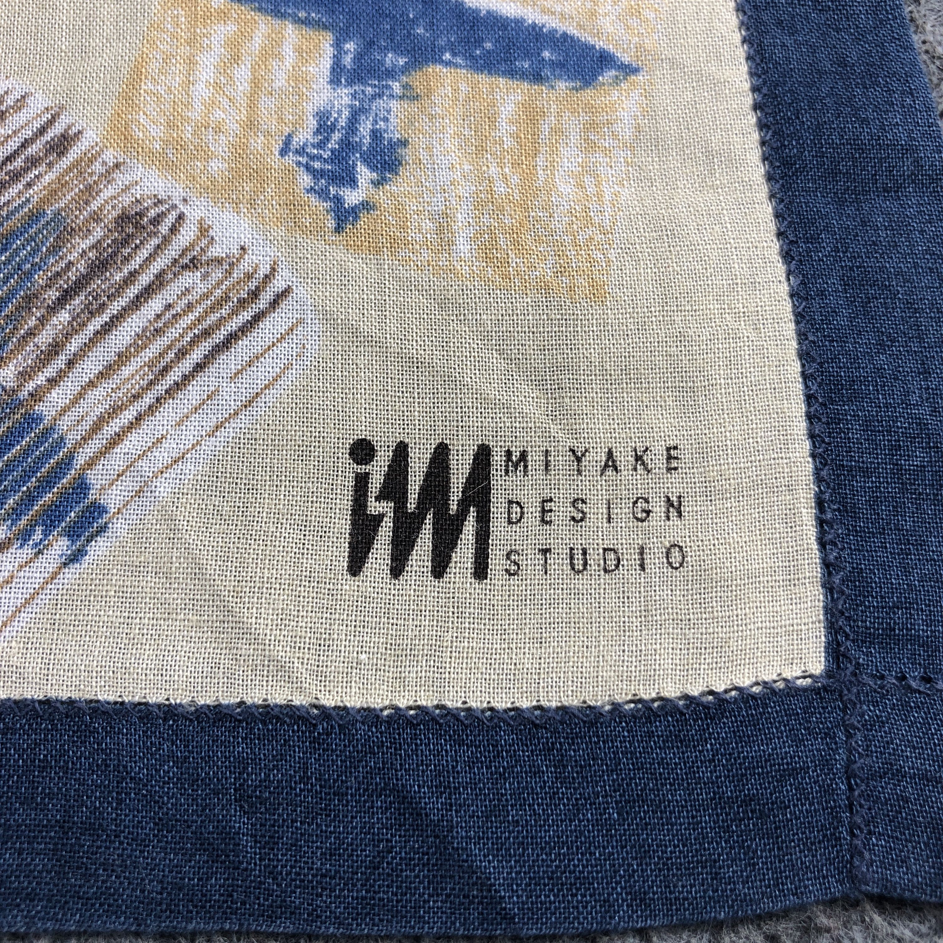 Issey Miyake × Japanese Brand × Vintage Issey Miyake Handkerchief Geometric Print H2703 Size ONE SIZE - 4 Thumbnail