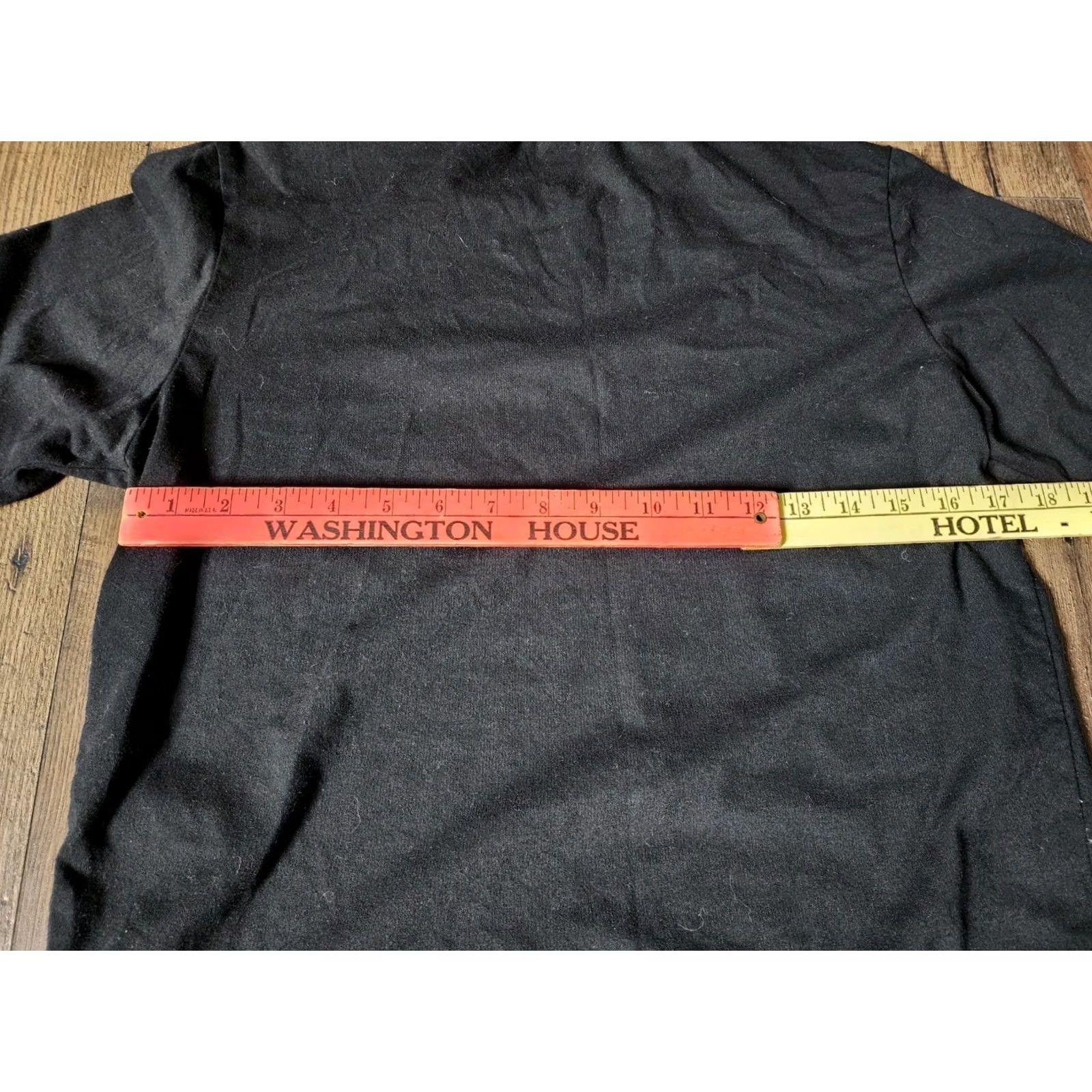 Vintage ROMWE Mens XS Travis Scott Lil Durk ? Style Street Life Rap T Shirt Short Sleeve Crew Neck Black Cotton Blend Graphic Print Music 2000s Mens Size US XS / EU 42 / 0 - 3 Thumbnail