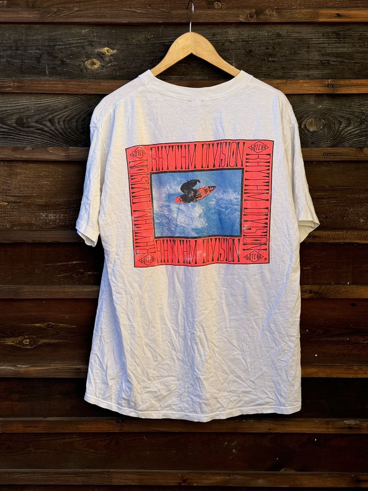Gotcha × Vintage 1991 Gotcha Rhythm Division vintage white surf tee t-shirt Size US XL / EU 56 / 4 - 1 Thumbnail