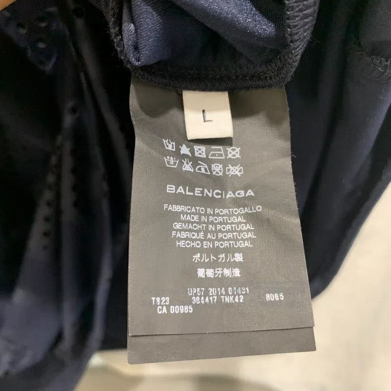 Balenciaga Balenciaga Perforated Short Sleeve T-Shirt L Size Size US L / EU 52-54 / 3 - 5 Thumbnail