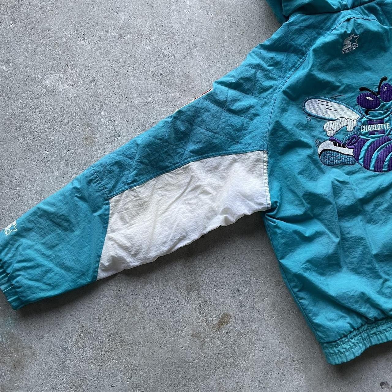 Starter Vintage 90’s Charlotte Hornets Starter Jacket Size US XL / EU 56 / 4 - 8 Thumbnail
