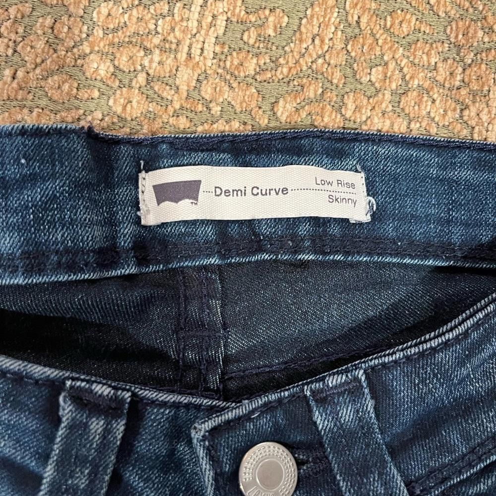 Levi's Levi’s Demi curve low rise skinny shorts W24 L32 Size 24" / US 00 / IT 34 - 3 Thumbnail