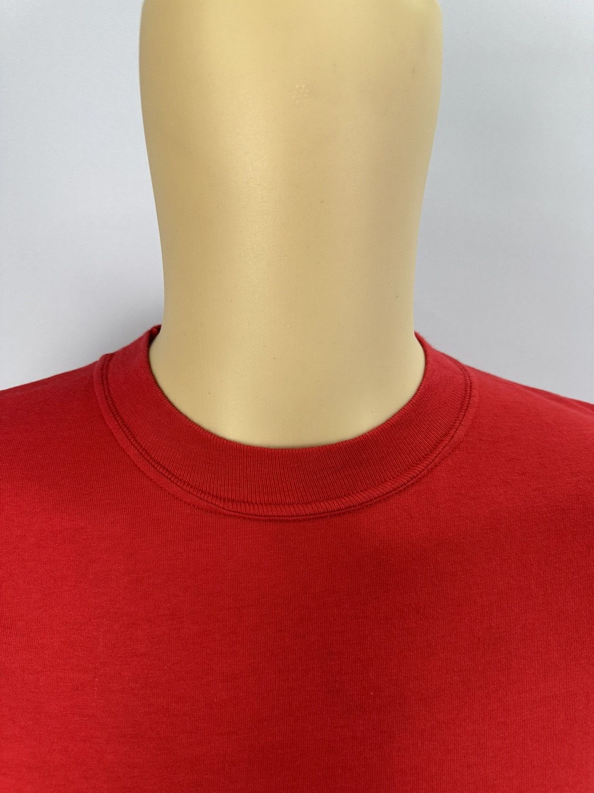 Russell Athletic Rare Russell Jonhnys Vintage Toys Made in Usa Tshirt A605 Size US L / EU 52-54 / 3 - 3 Thumbnail