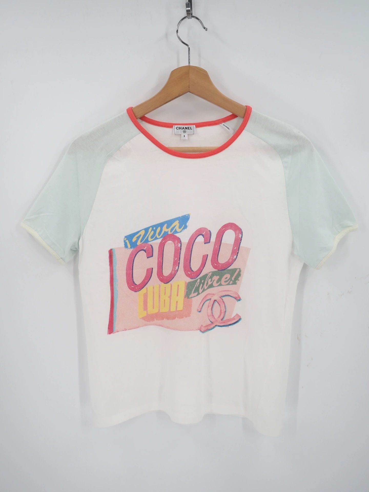 Chanel CHANEL runway-style white COCO short-sleeved shirt Size S / US 4 / IT 40 - 1 Thumbnail