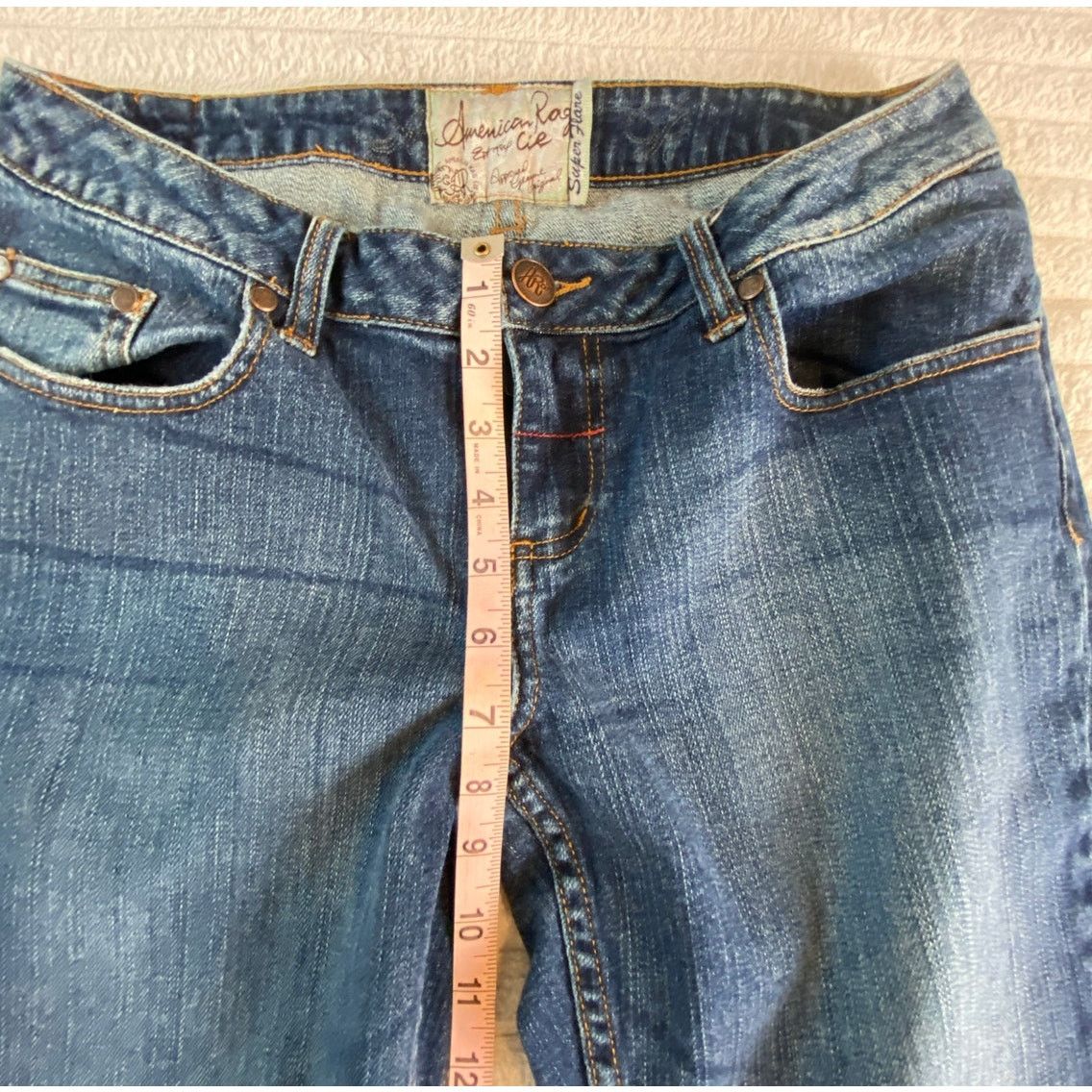 American Rag American Rag Cie Bootcut Superflare Med-low rise Jeans, Sz 9 Size 30" / US 8 / IT 44 - 5 Thumbnail