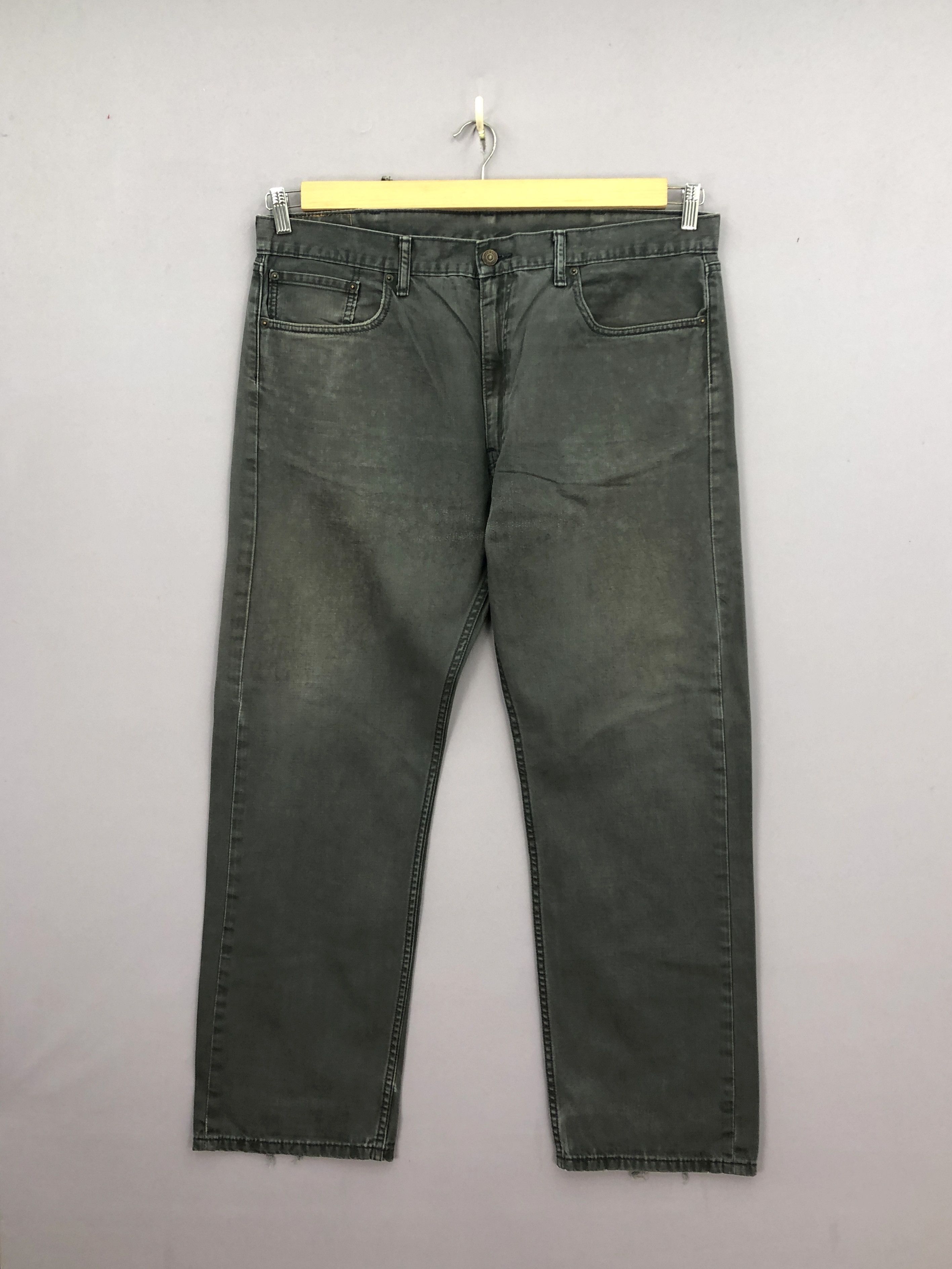 Levi's Vintage Levis 505 Super Black Jeans Ash Gray Denim BS47145 Size US 40 / EU 56 - 1 Thumbnail