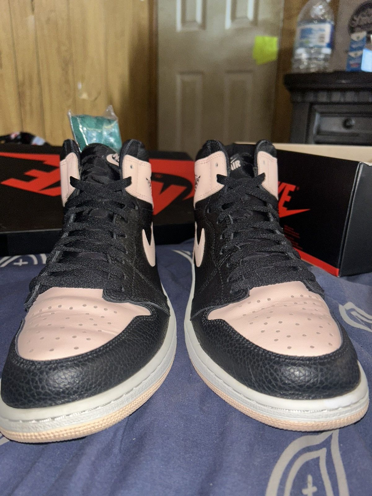 Jordan Brand Jordan 1 crimson tint high OG Size US 10.5 / EU 43-44 - 5 Thumbnail