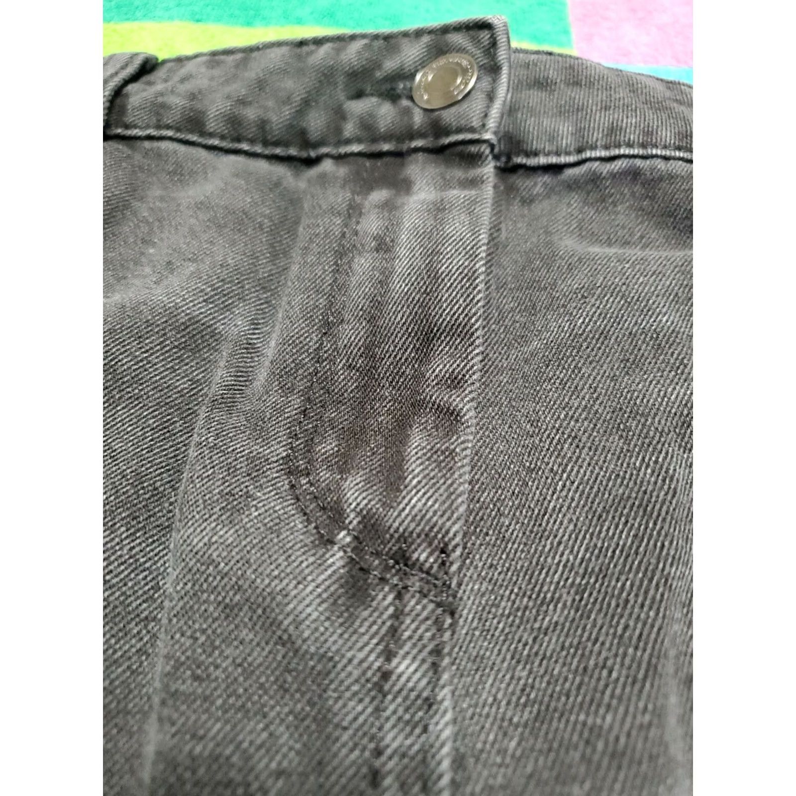 NEXT NEXT Women's Black Raw Hem Embroidered Jean Shorts SZ 14 UK 42 Short Denim Women Dark Black 3in Inseam Embroidered Frayed Jeans Size 36" / US 14 / IT 50 - 5 Thumbnail