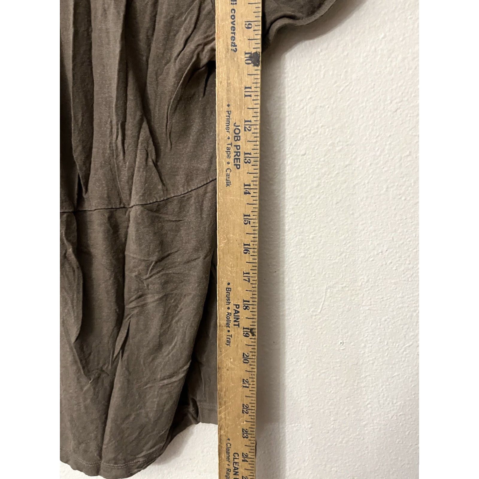 H&M H&M Women's Tank Blouse Shirt Size Small Satin V-Neck Brown Sleeveless Pullover Regular Made in Indonesia Womens Blouse, Tank, - Size S / US 4 / IT 40 - 5 Thumbnail