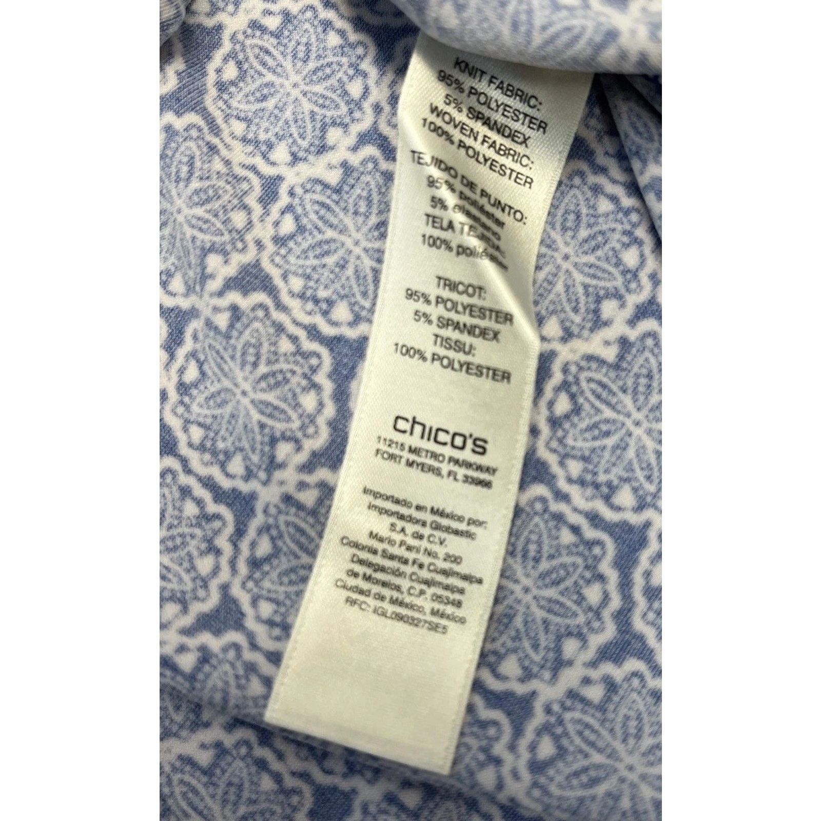 Chicos Chicos Blue Medallion Bristol Split Neck Tunic Top Size 0 S Size S / US 4 / IT 40 - 7 Thumbnail