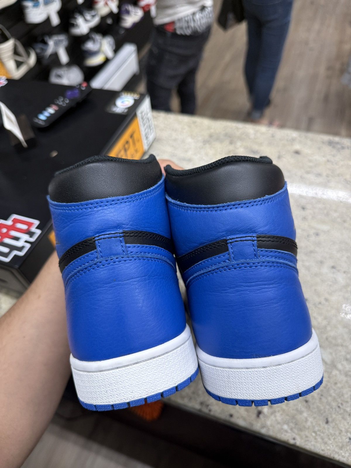 Jordan Brand Jordan 1 Retro Royals Size US 10.5 / EU 43-44 - 4 Thumbnail