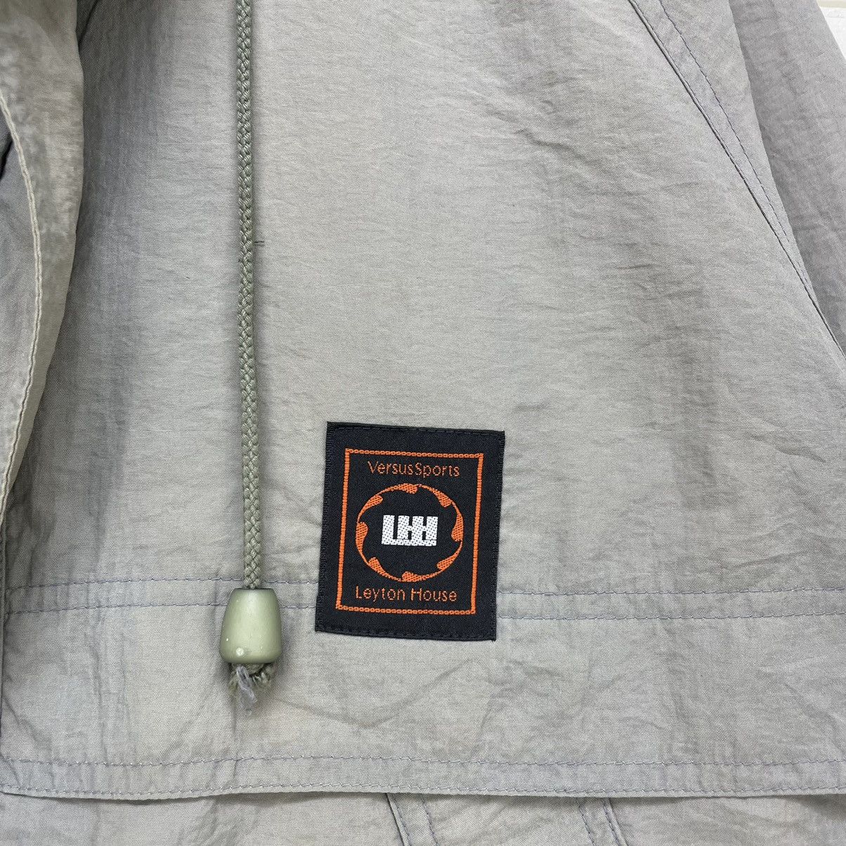 Japanese Brand Faded Vintage Leyton House Versus Sport Light Jacket Size US M / EU 48-50 / 2 - 9 Thumbnail