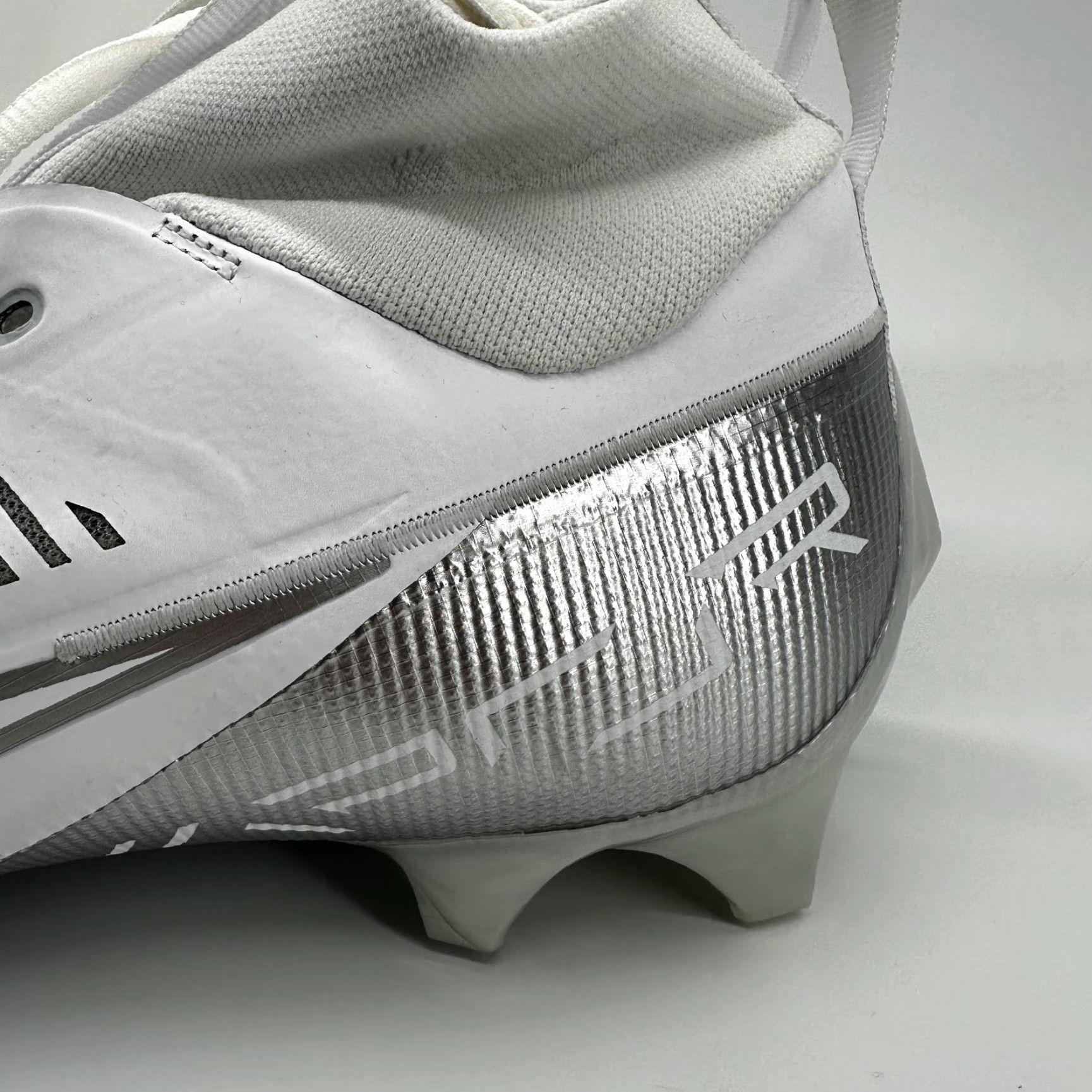 Nike Nike Vapor Shoes Mens Size 16 White Silver Football Cleats Mid Top DA1456-702 Size US L / EU 52-54 / 3 - 5 Thumbnail