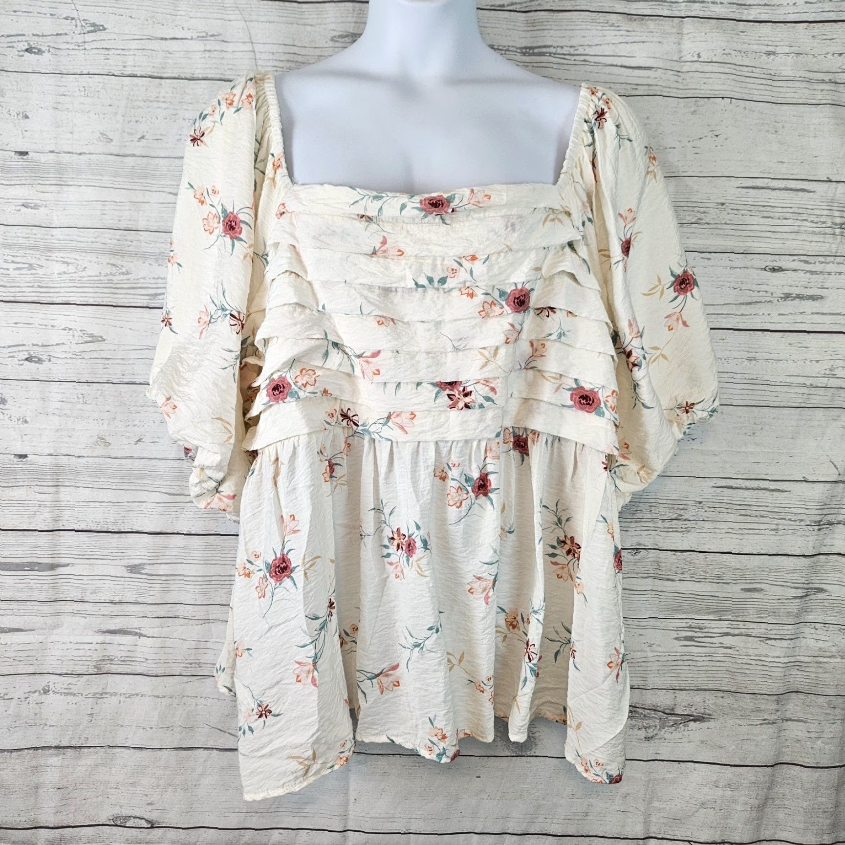 Torrid Torrid Womens Blouse Puff Sleeve Floral Knit Top Sz 4X Ivory Pink Multicolor Ruched Smocked Shirt Womens Size XXL / US 16-18 / IT 52-54 - 2 Thumbnail