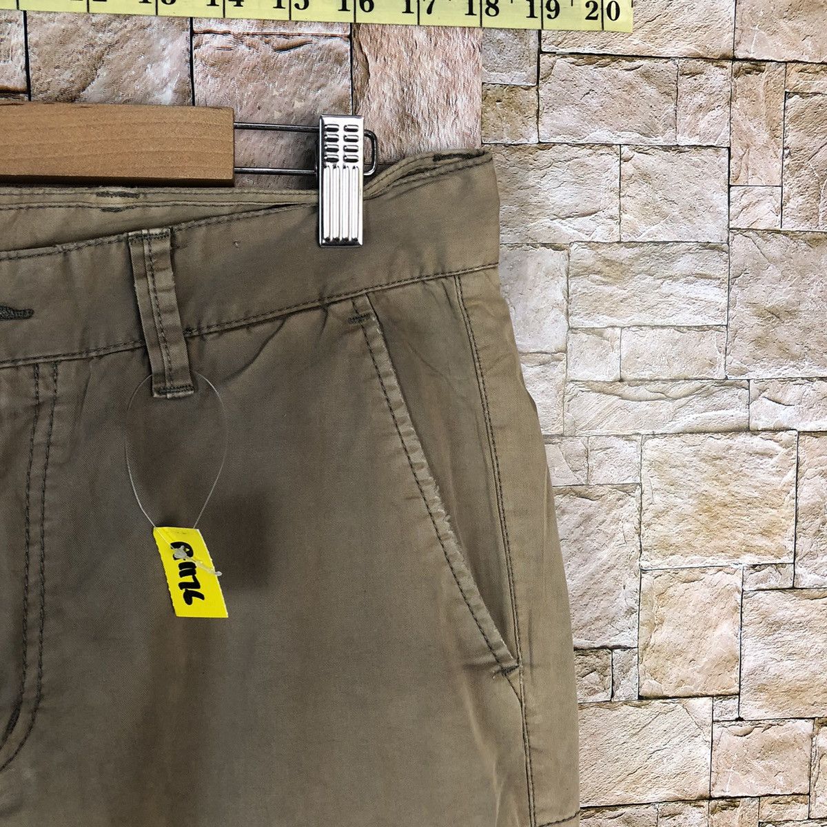 Japanese Brand Uniqlo Brown faded Cargo Multipocket Pants #A1176 Size US 30 / EU 46 - 8 Thumbnail