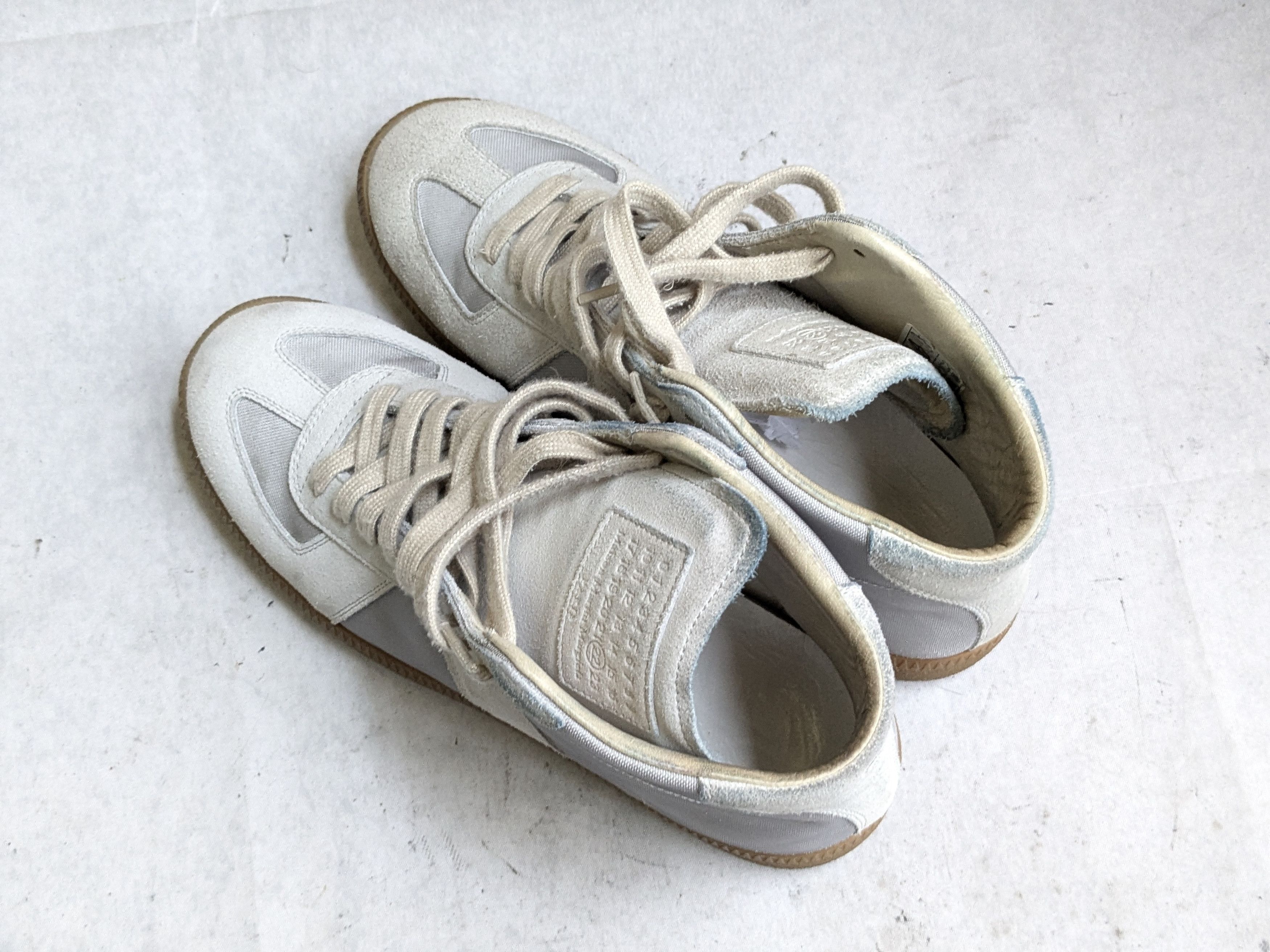 Maison Margiela Maison Margiela Replica GAT White Gray 7 40 High Tops Size US 7 / EU 40 - 14 Thumbnail