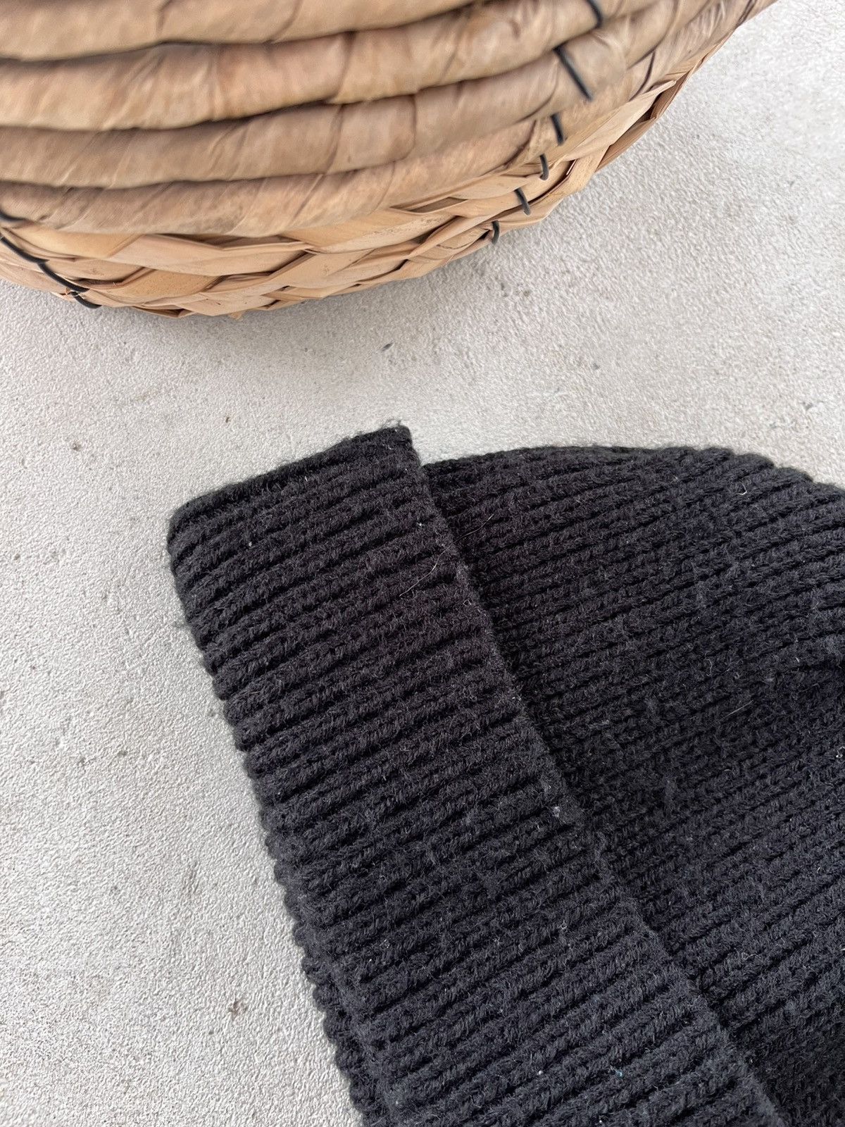 Dickies Vintage Dickies Black Beanie Hat Small Logo sk8 Avantgarde Size ONE SIZE - 7 Thumbnail
