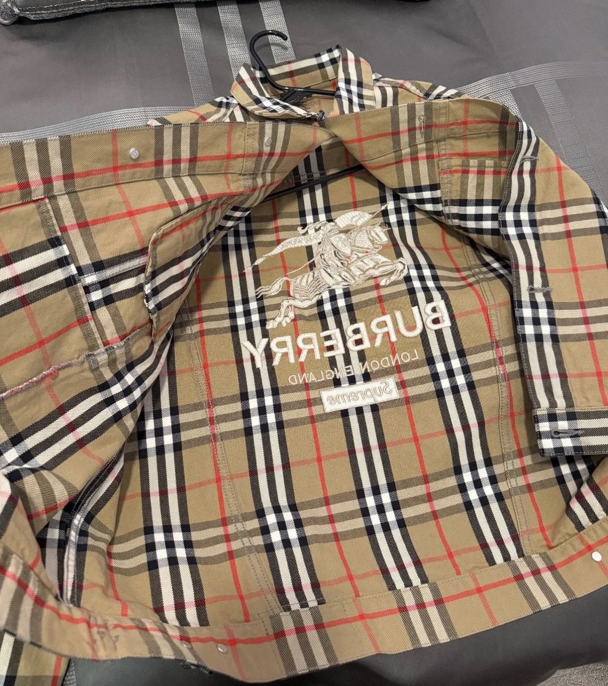 Burberry × Supreme Burberry Supreme Denim Trucker Size US XL / EU 56 / 4 - 6 Thumbnail