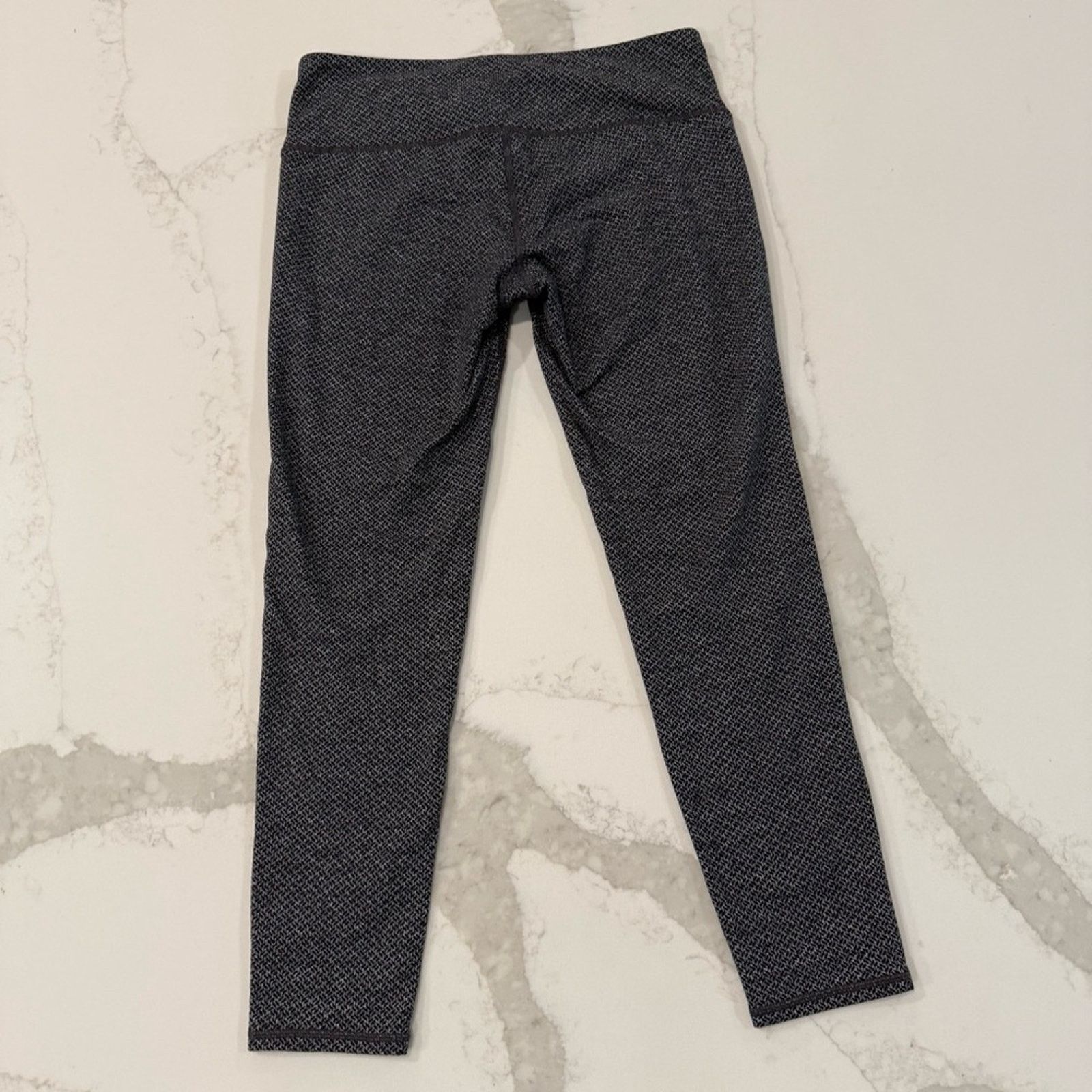 Athleta Athleta Chaturanga Herringbone Crop Leggings Womens SmallP Size 28" / US 6 / IT 42 - 6 Thumbnail