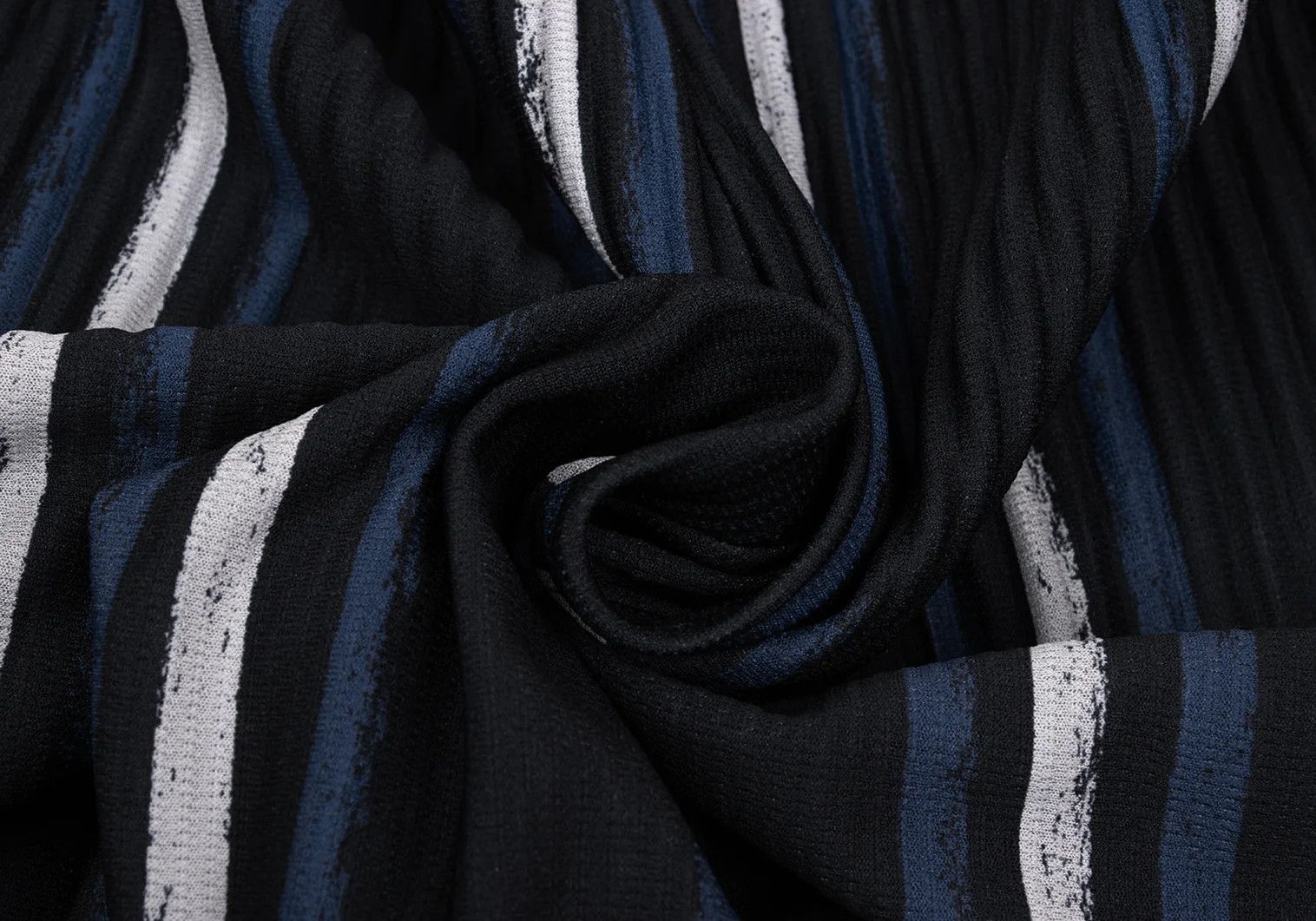 Issey Miyake Pleated Stripe Trousers in Navy Blue and Other Colors Size US 36 / EU 52 - 9 Thumbnail