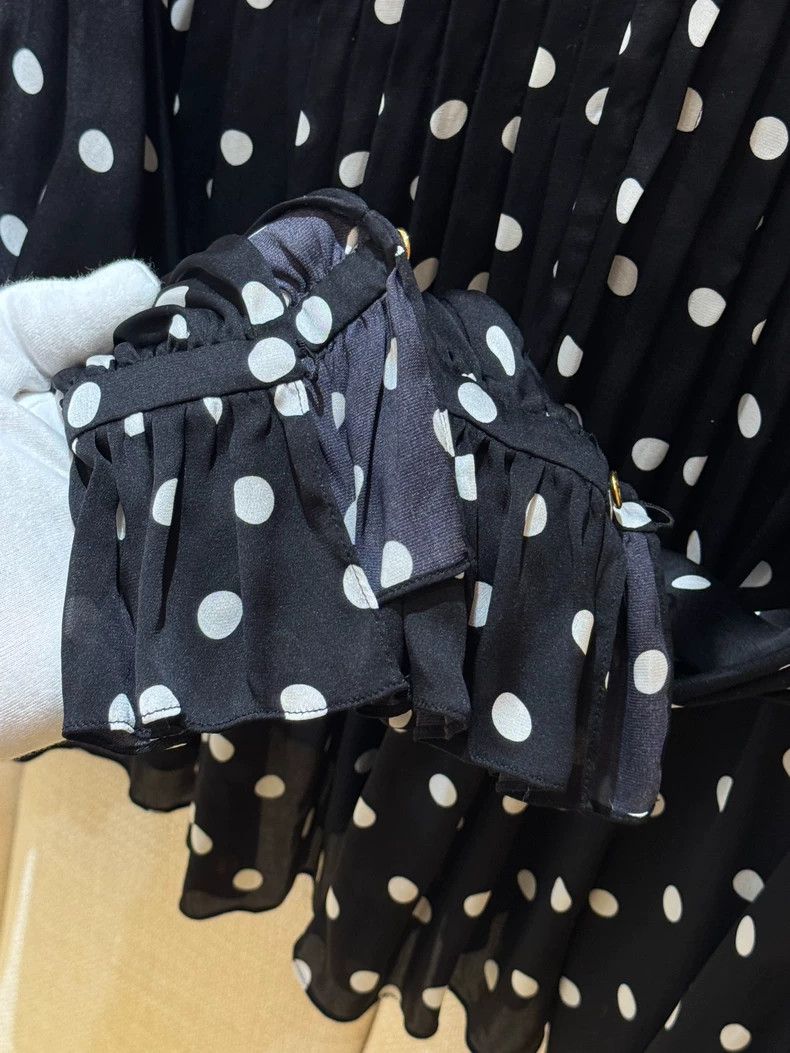 Louis Vuitton louis vuitton Black with white dots silk shirt Size XXS / US 00 / IT 34 - 9 Thumbnail