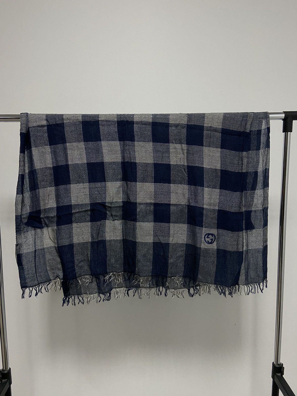Gucci × Vintage Gucci big scarf check mesh vintage small logo silk linen Size ONE SIZE - 1 Thumbnail