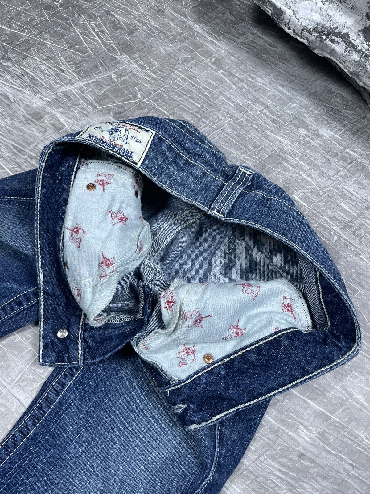 True Religion True Religion Rare Vintage Flared Contrast Stitch Y2K Jeans Size 26" / US 2 / IT 38 - 13 Thumbnail