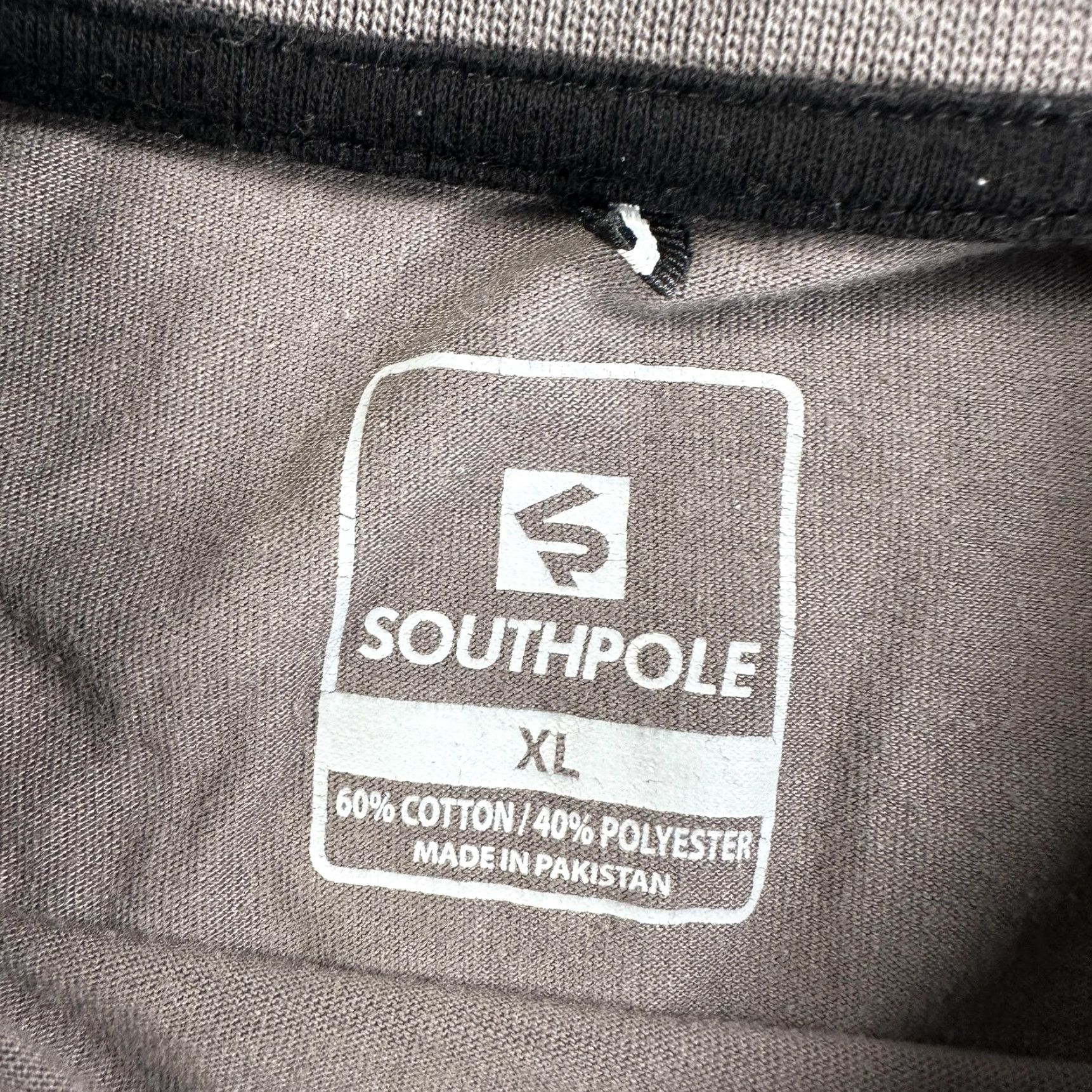 Southpole VINTAGE Southpole Shirt Mens XL Brown Global Expedition Pocket Tagless Tee Logo Crewneck Size US XL / EU 56 / 4 - 3 Thumbnail