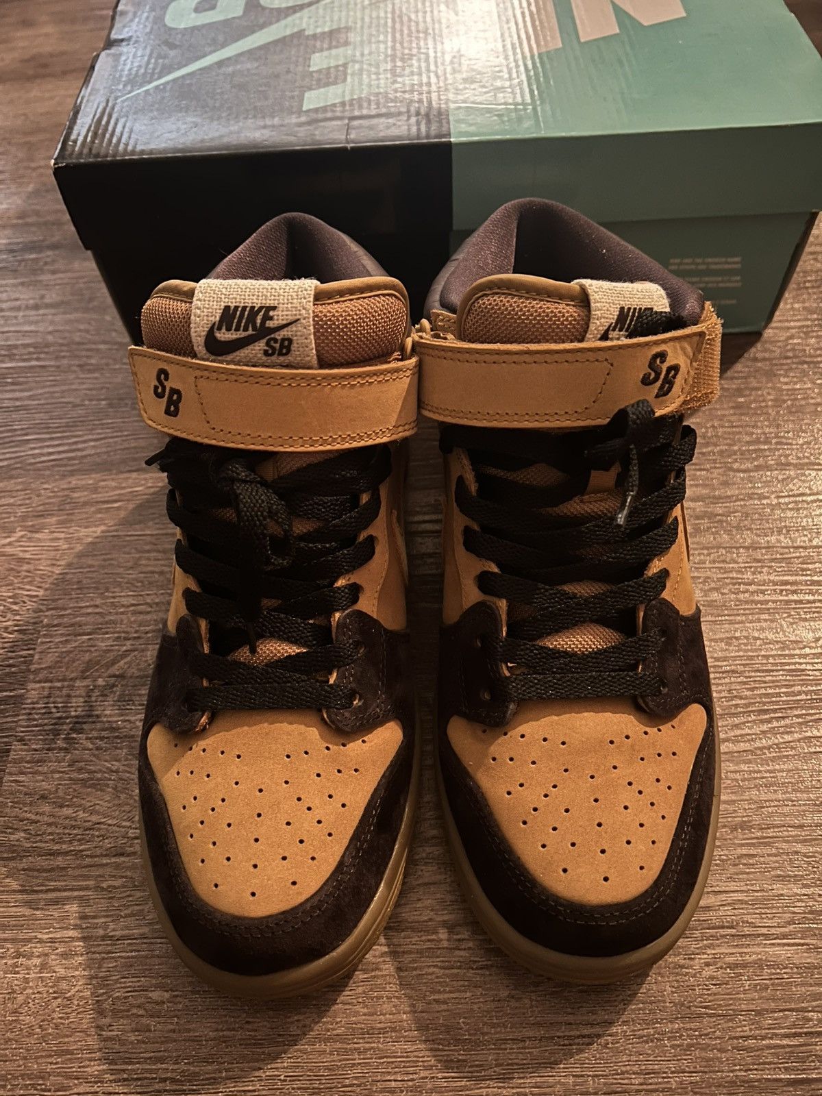 Nike SB Lewis Marnell Dunk Mid