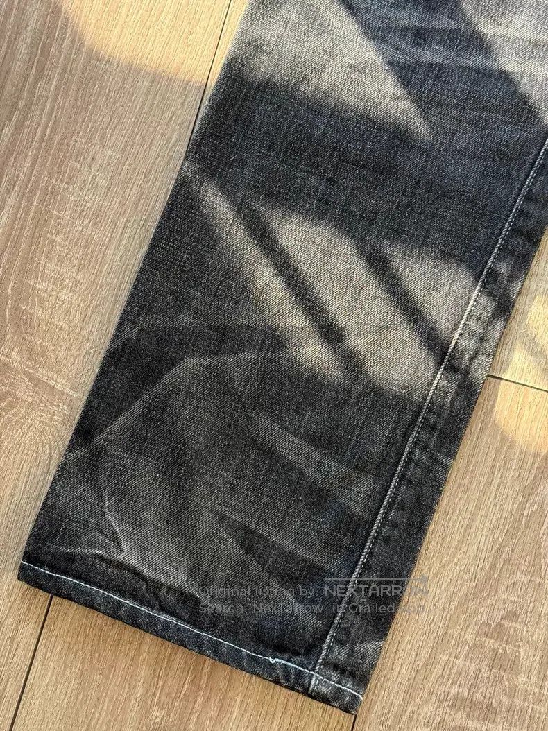Neighborhood Neighborhood size M jeans Size US 27 - 4 Thumbnail