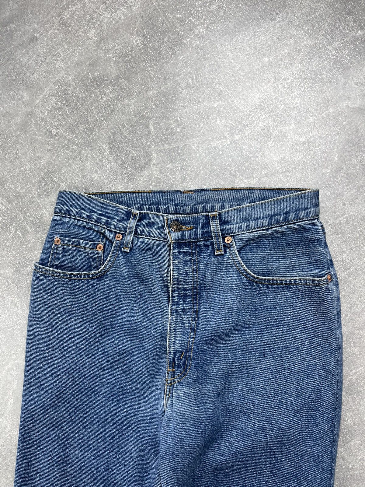 Levi's Vintage Clothing × Vintage Levi’s 615 Guide Straight Slim Fit Jeans Made In Belgium Size US 34 / EU 50 - 9 Thumbnail