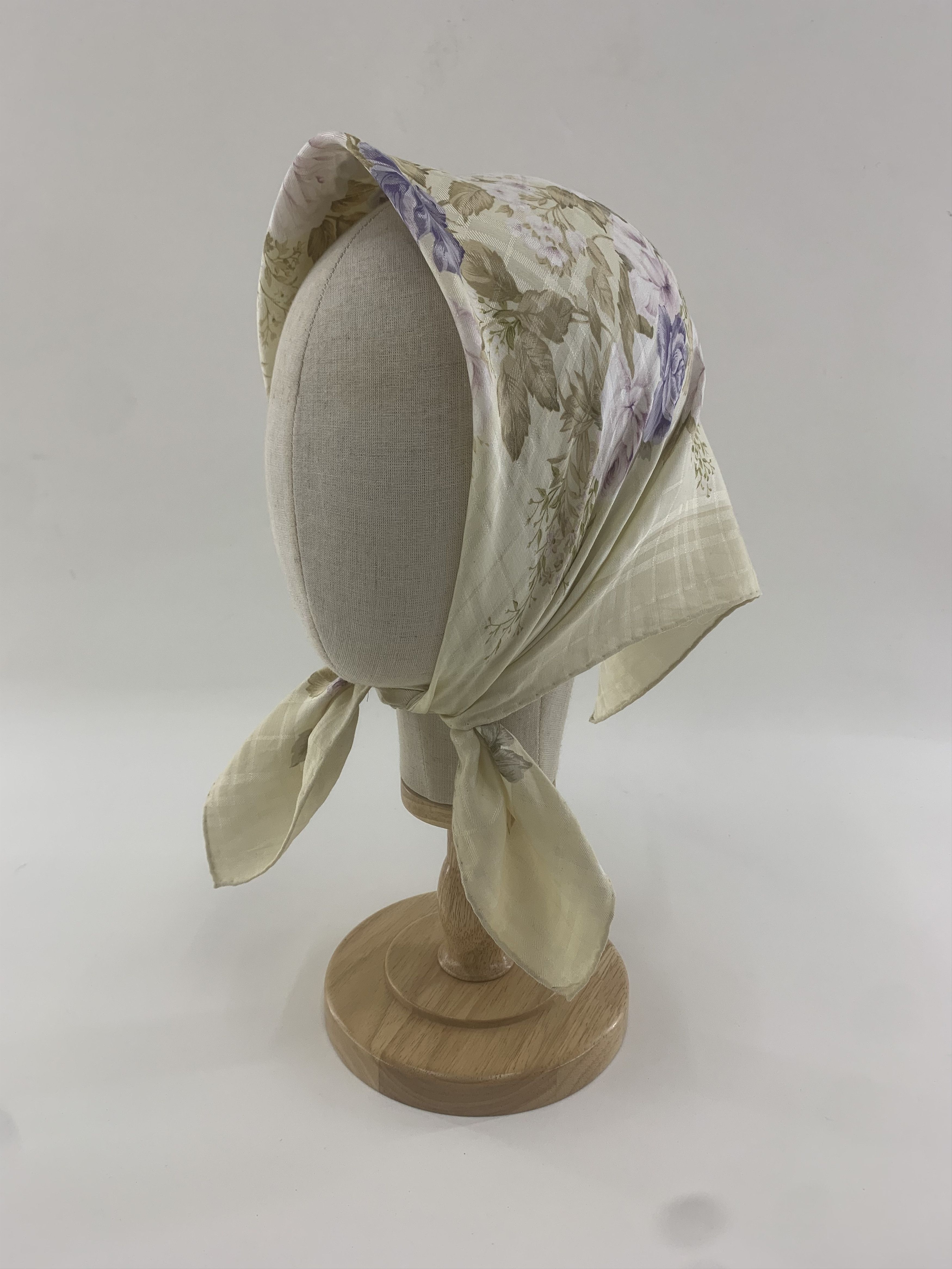 Burberry Burberry Handkerchief Bandana Neckerchief Square TB3302 Size ONE SIZE - 1 Thumbnail