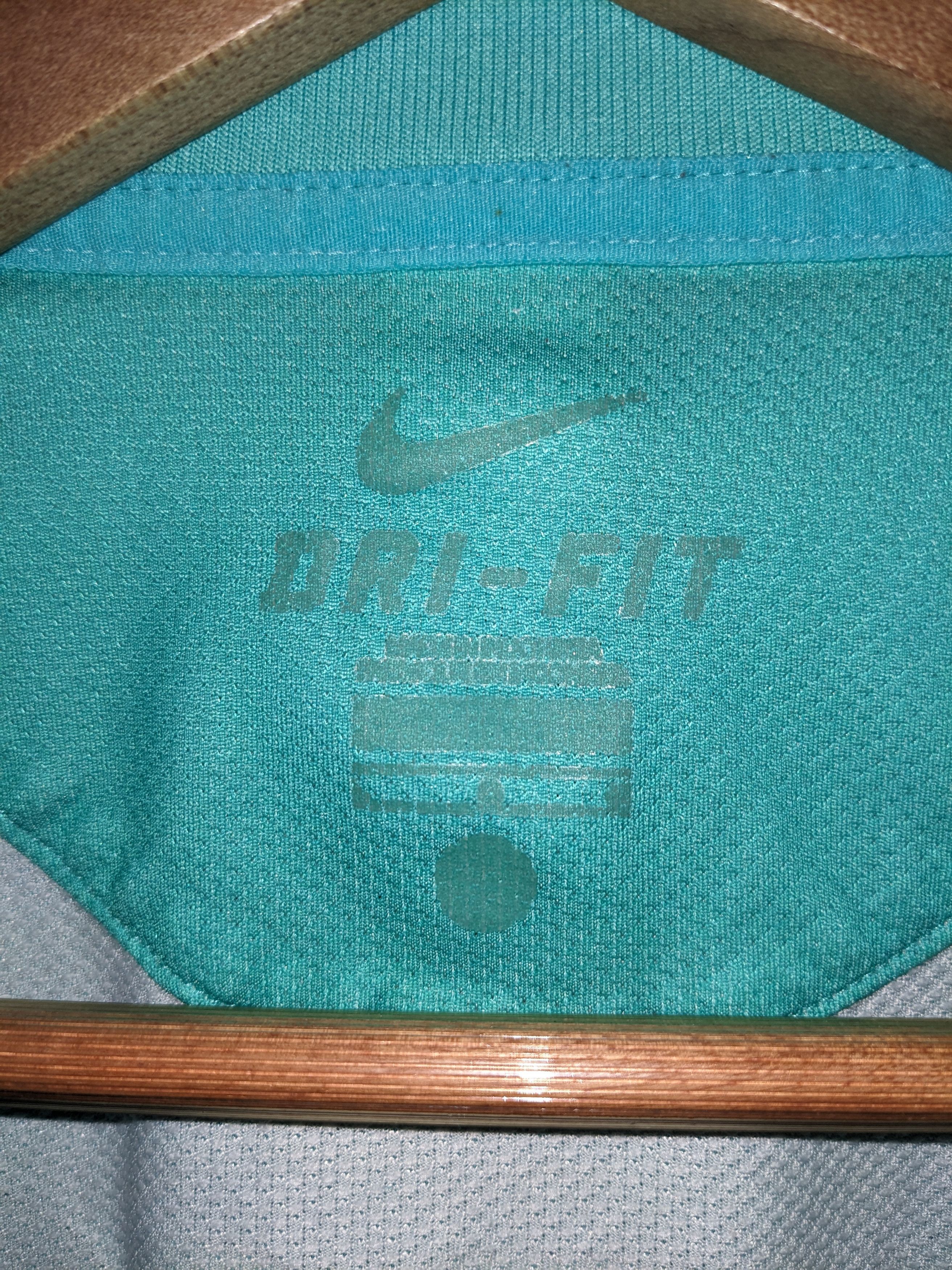 Nike FC Barcelona 2010 / 2011 Nike Jersey Messi Soccer Football Size US L / EU 52-54 / 3 - 6 Thumbnail