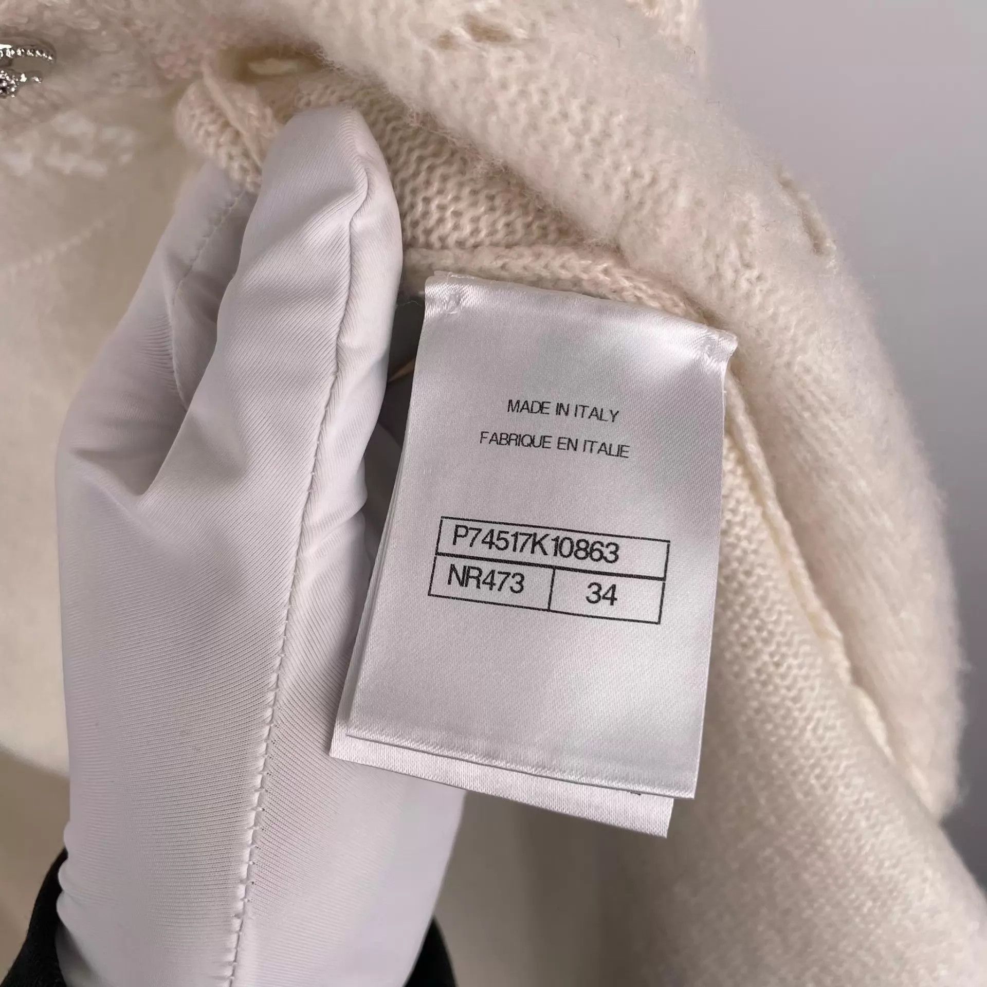 Chanel Chanel 23N Ski 34 White Cashmere 4-Pocket Cardigan Size XS / US 0-2 / IT 36-38 - 5 Thumbnail