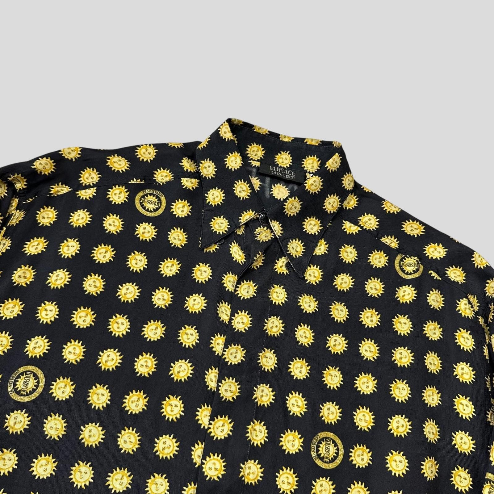 Versace Versace V2 Classic 90’s Silk Sun Print Shirt - XS (M) Size US S / EU 44-46 / 1 - 2 Thumbnail