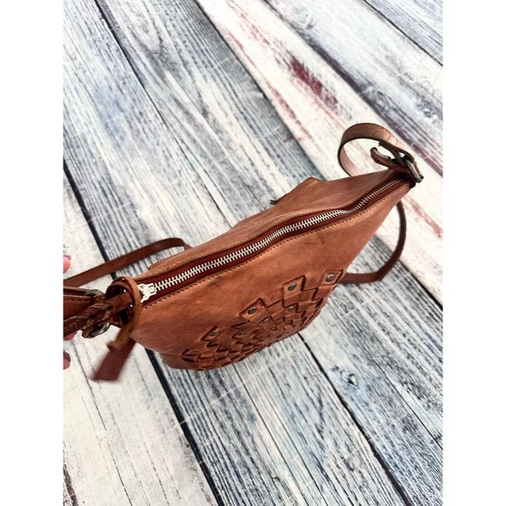 Other Vilenca Holland Tan Leather Crossbody Bag with Circular Weav Size ONE SIZE - 4 Thumbnail