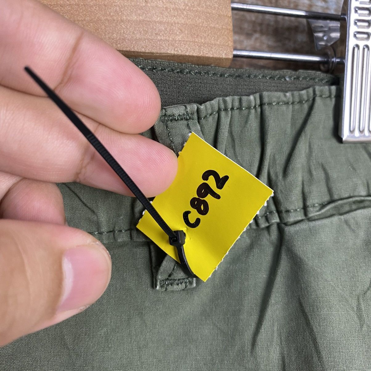 Japanese Brand DL Uniqlo Green Cargo Multipocket Joggers Pants #C892 Size US 35 - 11 Thumbnail