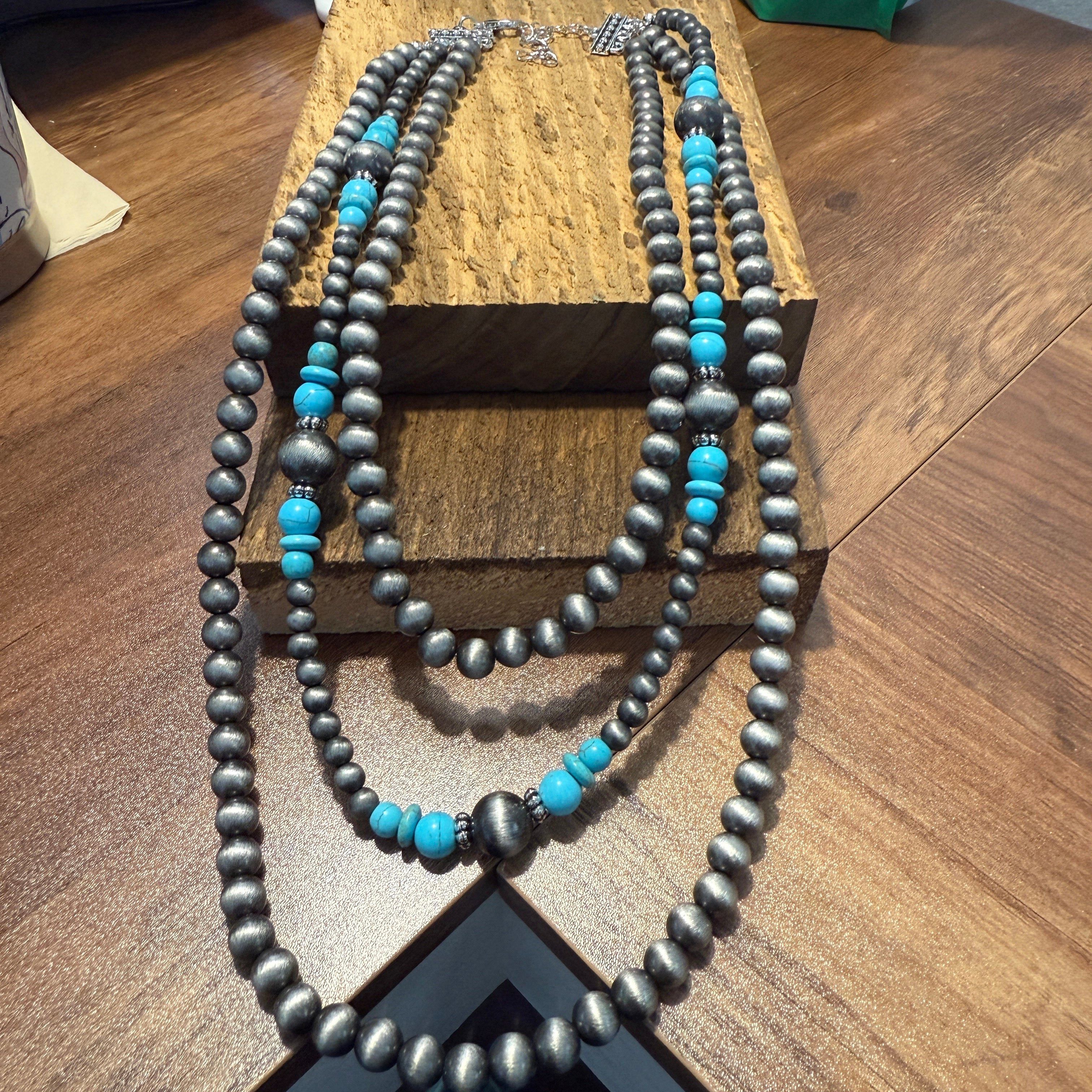 Other Vintage Style Multi Layer Turquoise Faux Pearl Necklace Size ONE SIZE - 1 Thumbnail