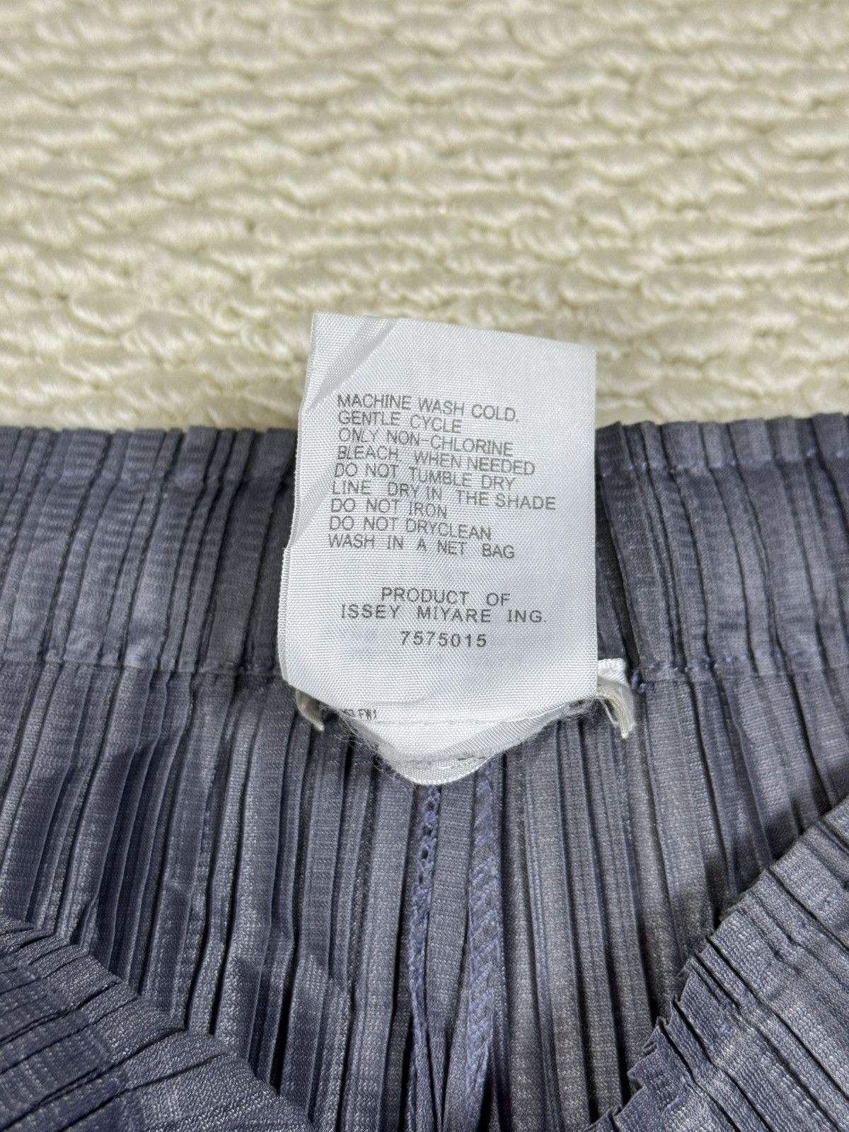 Pleats Please Issey Miyake Pleats Please Issey Miyake Trousers Size 25" / US 0 / IT 36 - 3 Thumbnail